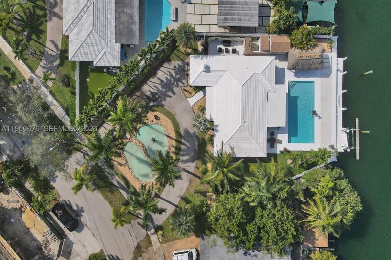 3 bedroom SingleFamilyResidence at 1995 N Hibiscus Dr, Keystone Point Sec 2, North Miami — photo 2