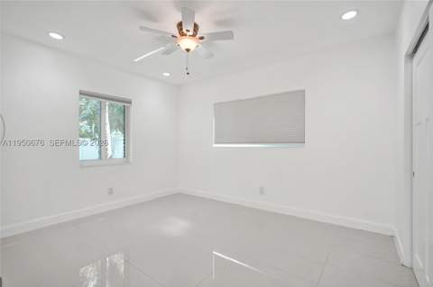 1995 N Hibiscus Dr, North Miami FL - photo 22 of 48