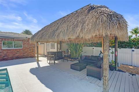 1995 N Hibiscus Dr, North Miami FL - photo 8 of 48