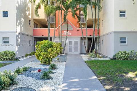 8363 Lake Dr 503, Doral FL - photo 14 of 26