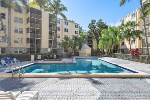 8363 Lake Dr 503, Doral FL - photo 15 of 26
