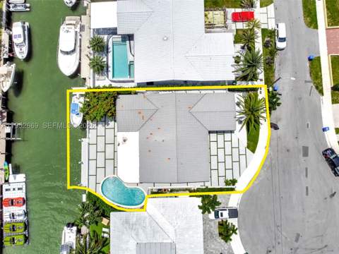 1250 NE 82nd St, Miami FL - photo 15 of 87