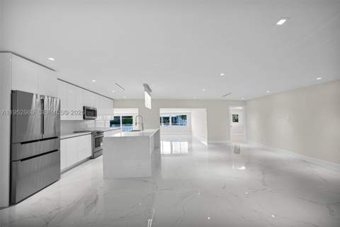 1250 NE 82nd St, Miami FL - photo 18 of 87