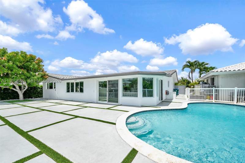 4 bedroom SingleFamilyResidence at 1250 NE 82nd St, Bay Crest Sec 3, Miami — photo 5