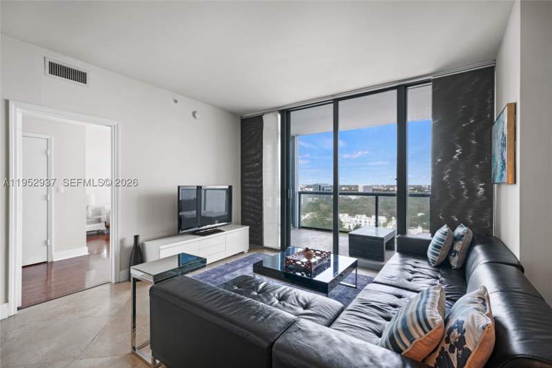 2 bedroom Condominium at 601 NE 36th St 1704, Blue Condo, Miami — photo 5