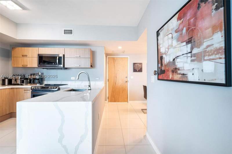 2 bedroom Condominium at 350 S Miami Ave 2505, Wind Condo, Miami — photo 4