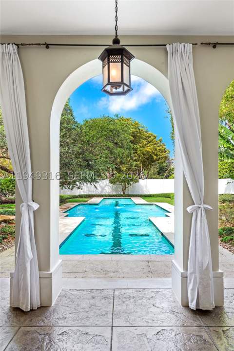 4191 Lybyer Ave, Miami FL - photo 11 of 56
