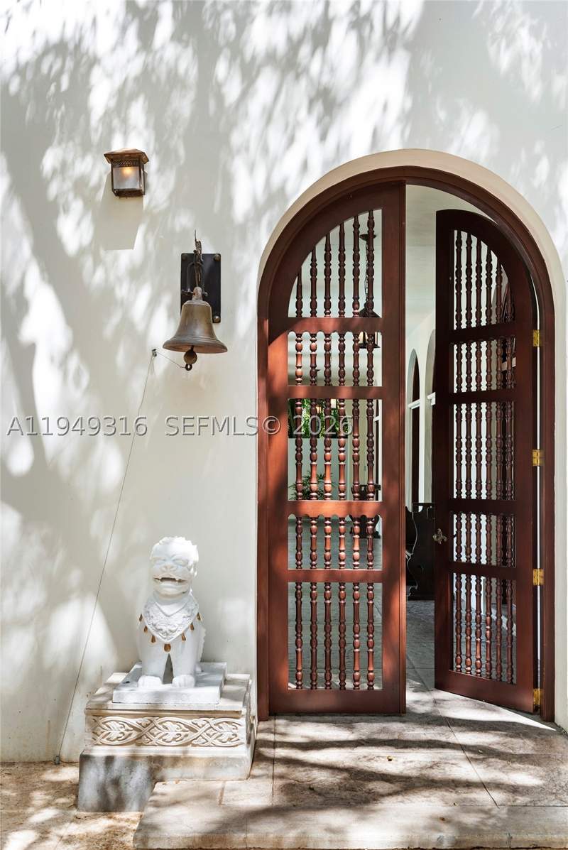 6 bedroom SingleFamilyResidence at 4191 Lybyer Ave, Sunshine Vistas, Miami — photo 4
