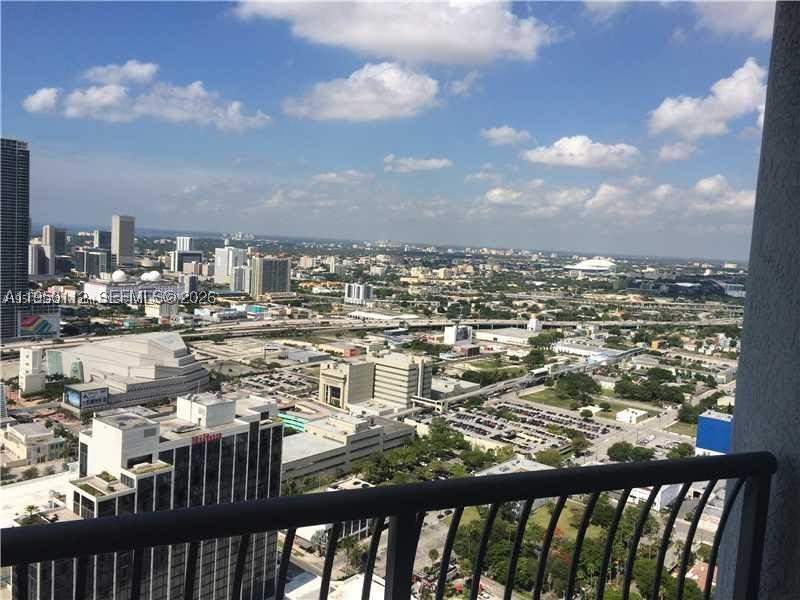 1 bedroom Condominium at 1750 N Bayshore Dr 4912, Opera Tower Condo, Miami — photo 2