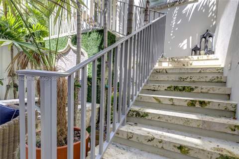 641 Almeria Ave, Coral Gables FL - photo 17 of 31