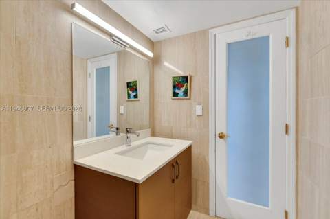 2843 S Bayshore Dr 11C, Miami FL - photo 13 of 25