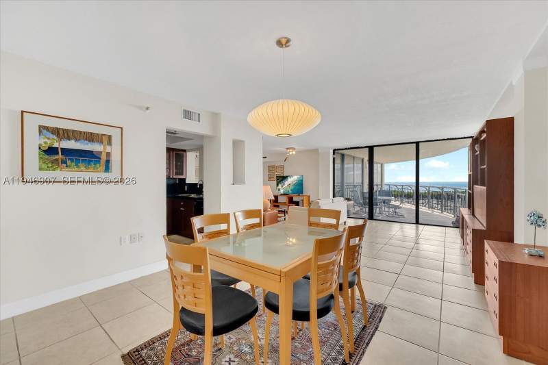 2 bedroom Condominium at 2843 S Bayshore Dr 11C, Grove Towers Condo, Miami — photo 4