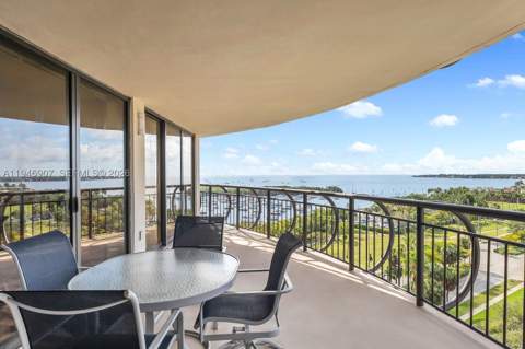 2843 S Bayshore Dr 11C, Miami FL - photo 7 of 25