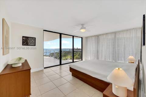 2843 S Bayshore Dr 11C, Miami FL - photo 8 of 25