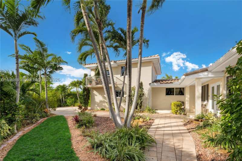 4 bedroom SingleFamilyResidence at 1155 S Biscayne Point Rd, Biscayne Point, Miami Beach — photo 1