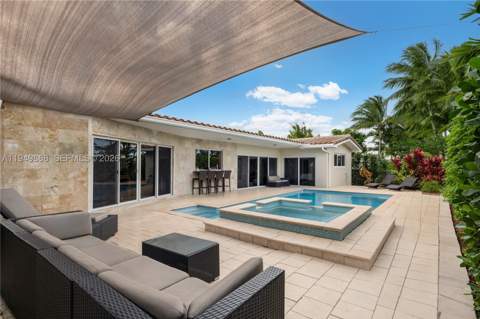 1155 S Biscayne Point Rd, Miami Beach FL - photo 20 of 23