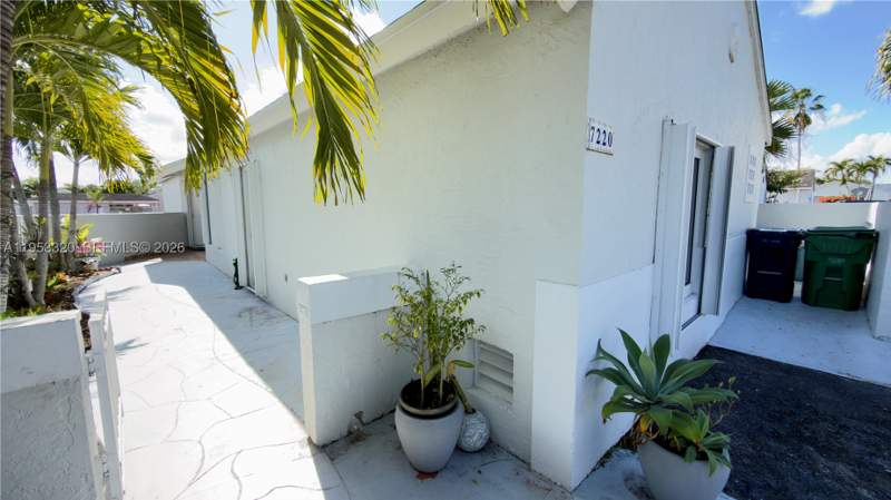 4 bedroom SingleFamilyResidence at 7220 SW 149th Ct, Sunset Shores, Miami — photo 5