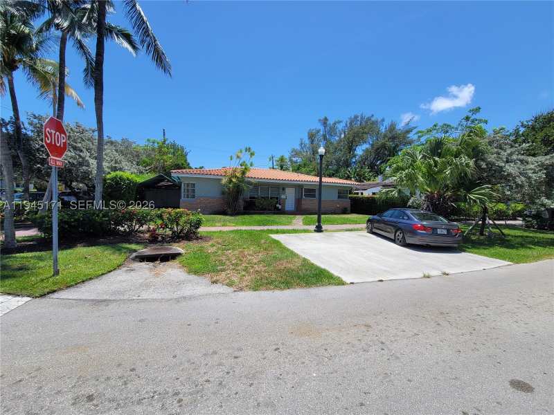 2 bedroom SingleFamilyResidence at 1300 Marseille Dr, 2nd Rev Pl Of Port Of Oce, Miami Beach — photo 1