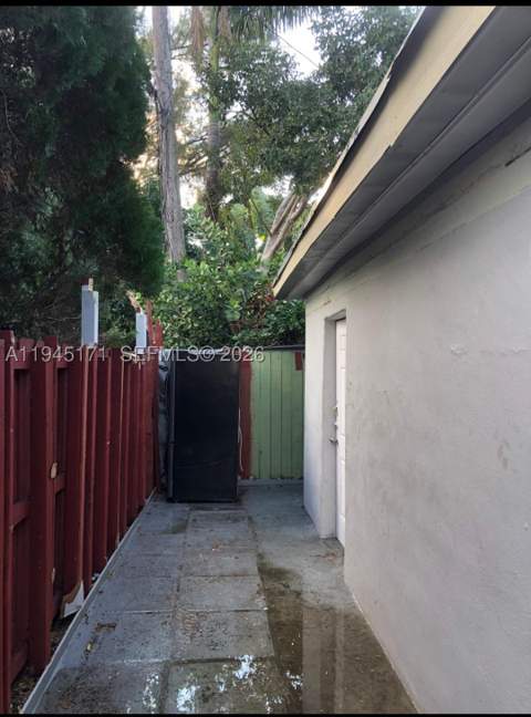 1300 Marseille Dr, Miami Beach FL - photo 12 of 13