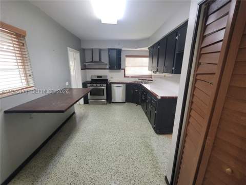 1300 Marseille Dr, Miami Beach FL - photo 7 of 13