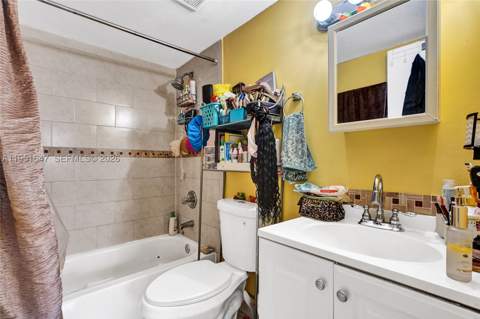 8145 NW 7th St 315, Miami FL - photo 18 of 43