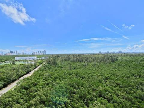14951 Royal Oaks Lane 1607, North Miami FL - photo 7 of 8
