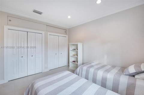 164 W Mashta Dr, Key Biscayne FL - photo 24 of 34