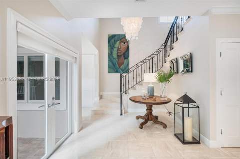 164 W Mashta Dr, Key Biscayne FL - photo 6 of 34
