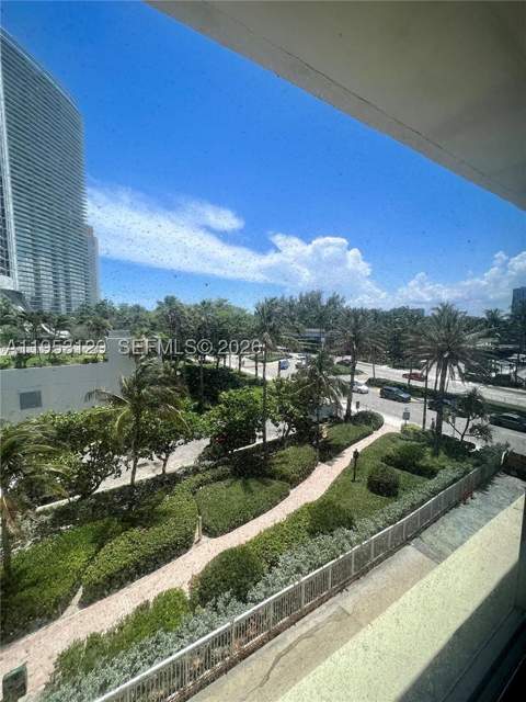 19201 Collins Ave 242, Sunny Isles Beach FL - photo 11 of 18