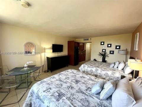 19201 Collins Ave 242, Sunny Isles Beach FL - photo 8 of 18