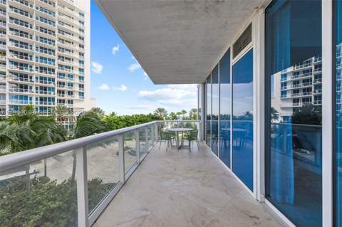 100 S Pointe Dr 510, Miami Beach FL - photo 19 of 34