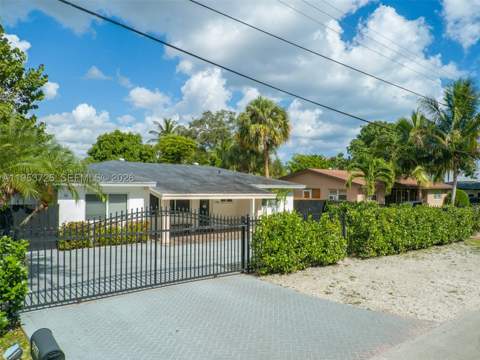 1765 NE 145th St, Miami FL - photo 8 of 67