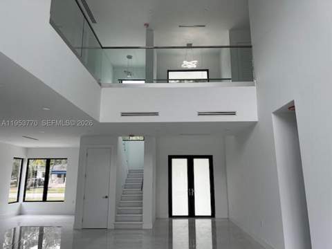 2 Hough Dr, Miami Springs FL - photo 9 of 24