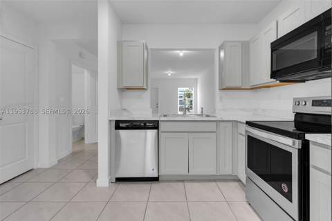 540 NE 5th Ter, Florida City FL - photo 7 of 18