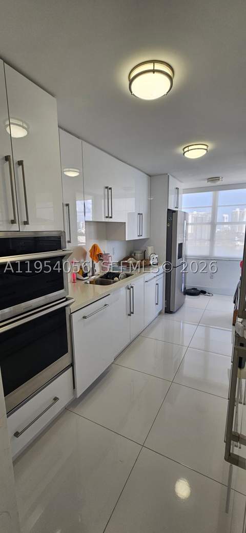18041 Biscayne Blvd 1405, Aventura FL - photo 11 of 62