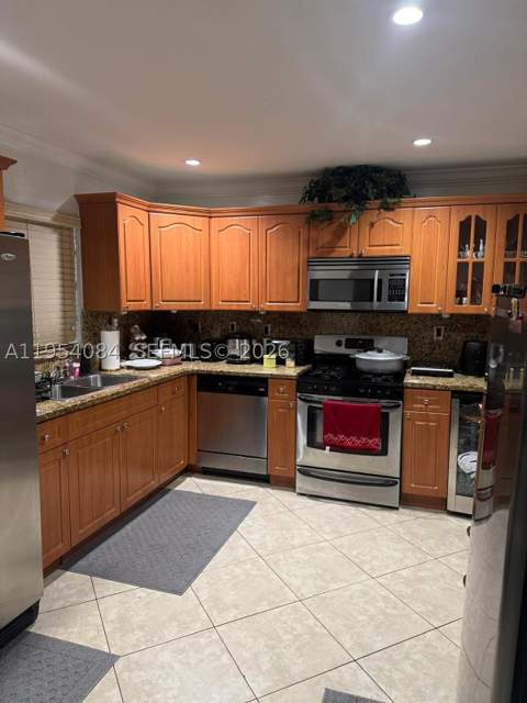 8370 SW 154th Ave 9, Miami FL - photo 7 of 36