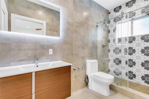 2247 NW 2nd St, Miami FL - photo 17 of 31