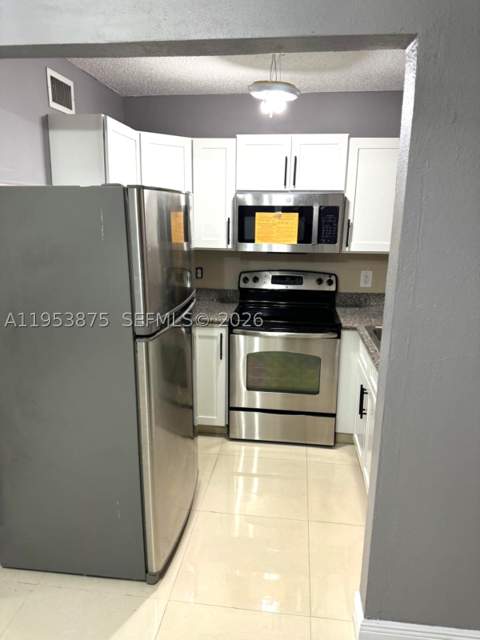 5461 W 24th Ave 25, Hialeah FL - photo 13 of 21