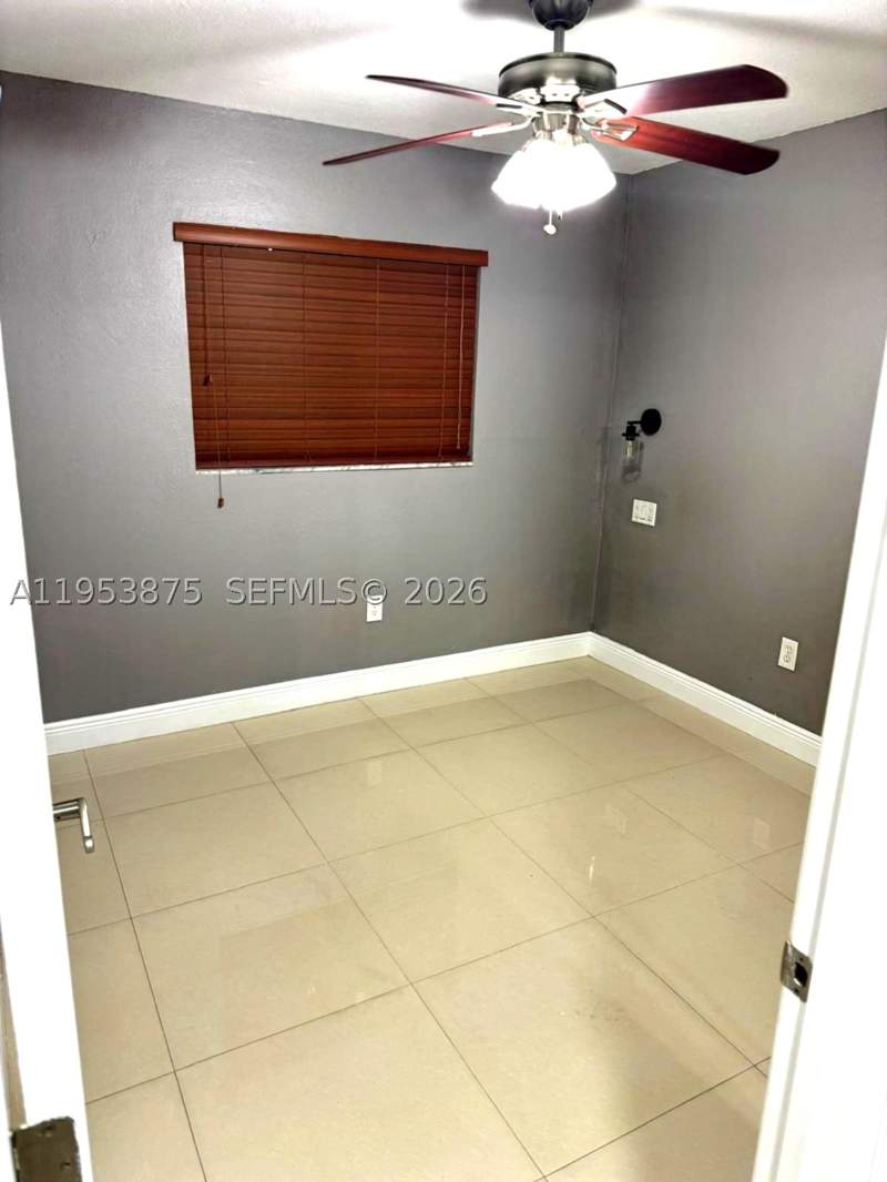 3 bedroom Condominium at 5461 W 24th Ave 25, Las Villas Segovia Condo, Hialeah — photo 2