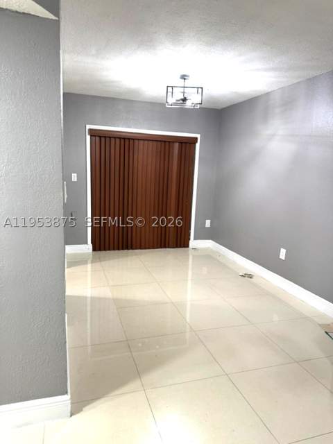 5461 W 24th Ave 25, Hialeah FL - photo 8 of 21