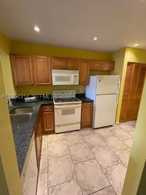 2 bedroom Condominium at 20815 NE 8th Ct 201-20, Monterey Two Condo, Miami — photo 3