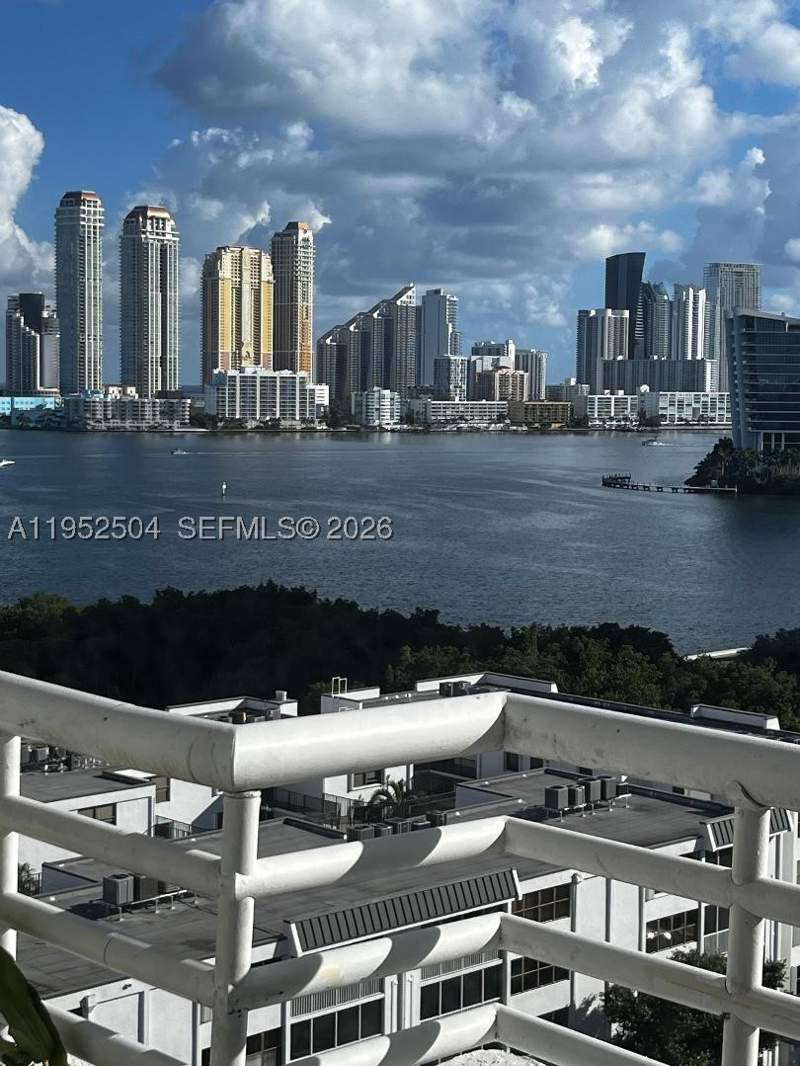 2 bedroom Condominium at 3300 NE 192nd St 1414, Parc Central Aventura Eas, Aventura — photo 3
