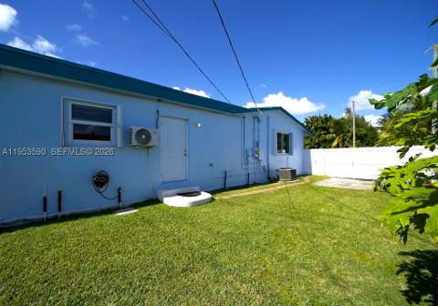10910 SW 217th Ter, Miami FL - photo 18 of 32