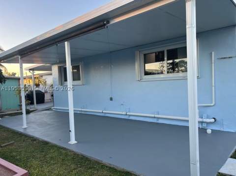 10910 SW 217th Ter, Miami FL - photo 20 of 32
