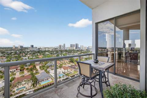 3598 Yacht Club Dr Ph2, Aventura FL - photo 22 of 92