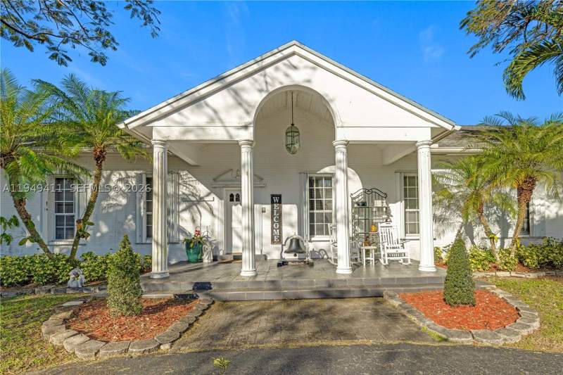 6 bedroom SingleFamilyResidence at 27950 SW 182nd Ave, Redland Estate, Homestead — photo 4