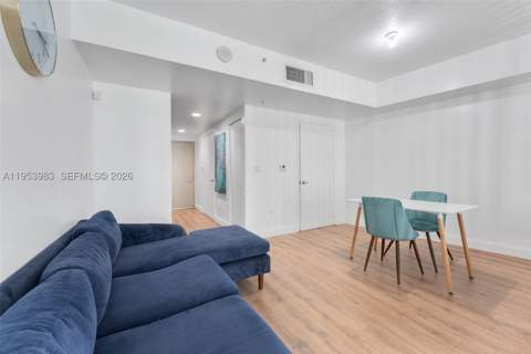 1750 N Bayshore Dr 1407, Miami FL - photo 10 of 19