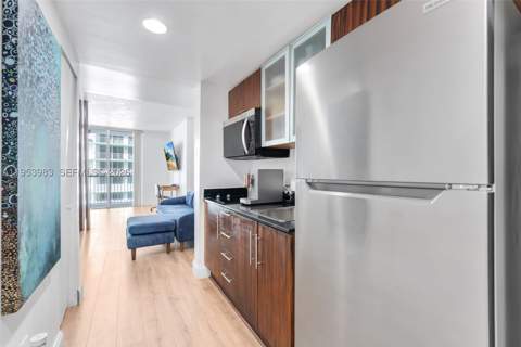 1750 N Bayshore Dr 1407, Miami FL - photo 8 of 19
