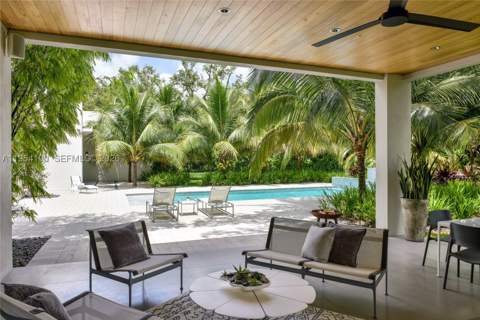 11050 SW 69th Ave, Pinecrest FL - photo 8 of 31