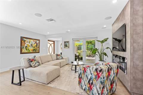7425 SW 139th Ter, Palmetto Bay FL - photo 14 of 67